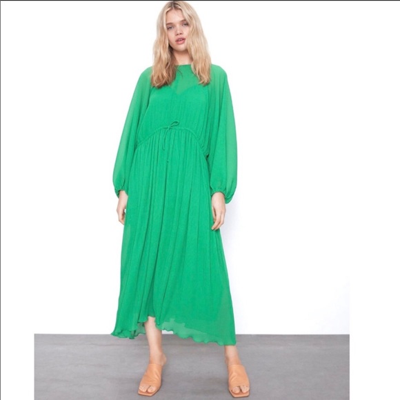 ZARA Pleated Dress - Picture 4 of 6